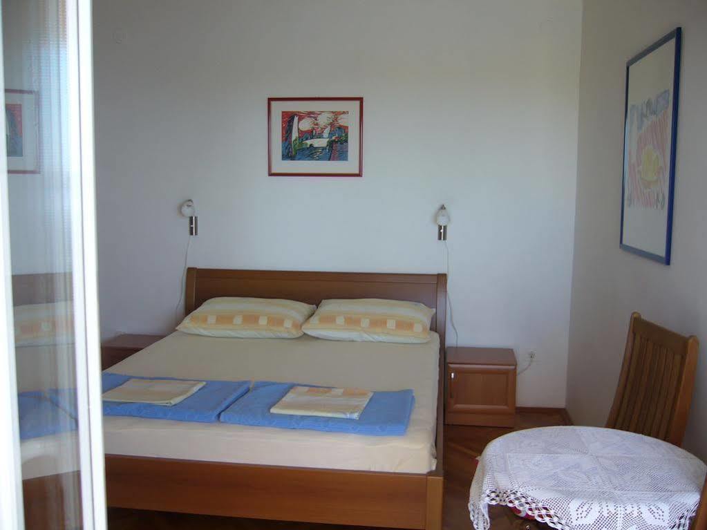 Apartment Viola